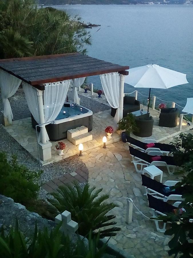 Villa Leonardo Mlini Buitenkant foto